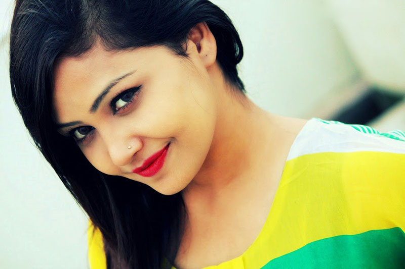 লম্বা চুলের যত্ন