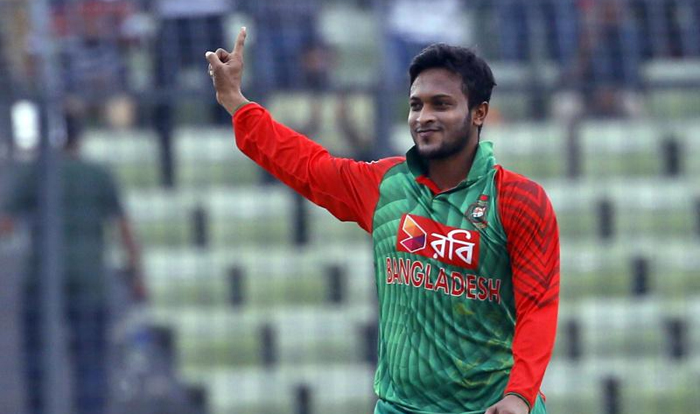 সামনে তাকিয়ে সাকিব