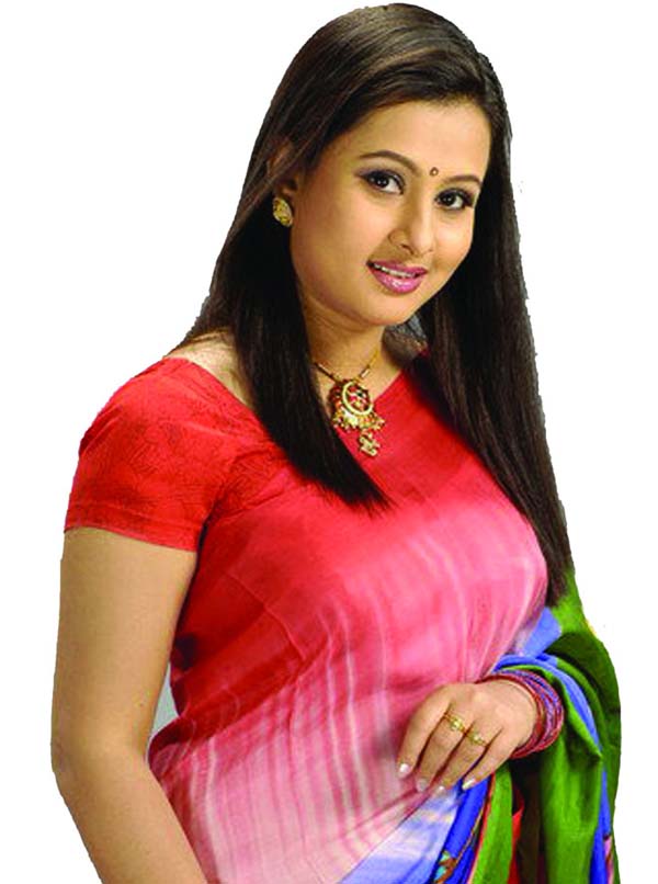 চলচ্চিত্রে অবদানের স্বীকৃতি পেলেন পূর্ণিমা