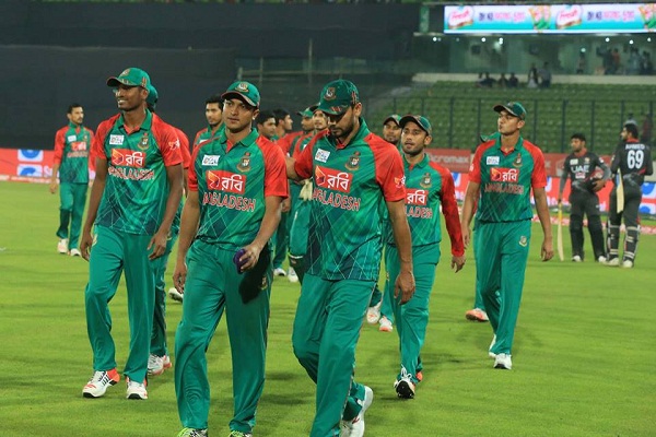 দুঃস্বপ্ন থেকে আরও বড় দুঃস্বপ্নে