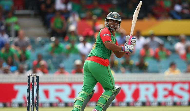 বিপিএল থেকে বাদ পড়ে চমক লাগানো বক্তব্য দিলেন তামিম ইকবাল।
