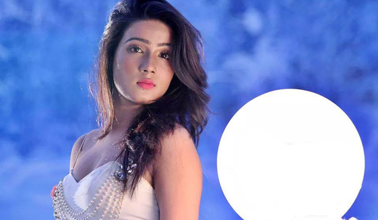 অবশেষে,, প্রেম করেই বিয়ে করলেন মাহি!