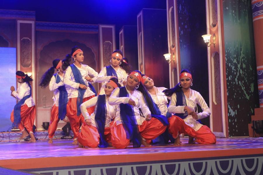 নাচে-গানে শুরু যুবনাট্য উৎসব