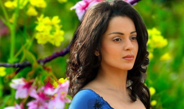 হৃতিকের সঙ্গে সন্ধি চাইছেন কঙ্গনা!