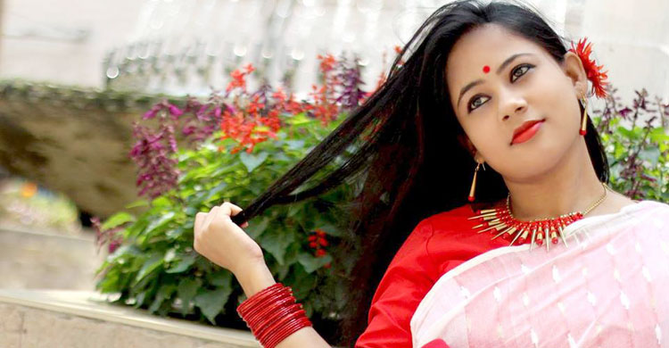 গরমে যেভাবে চুলের যত্ন নেবেন