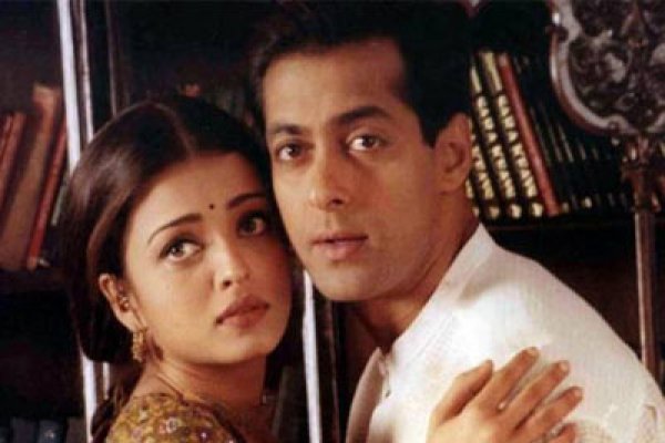 ‘সর্বজিৎ’-এ ঐশ্বরিয়ার কিছু দৃশ্য মনে করিয়ে দেবে ‘ম্যায়নে পেয়ার কিয়া’-র সালমানকে -