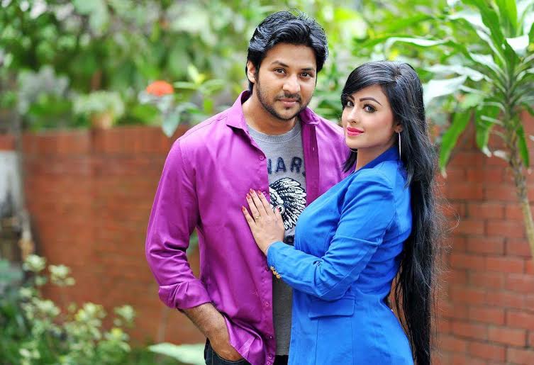 শার্টে বৈচিত্র্য