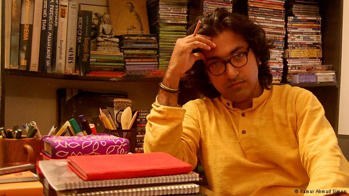 সার্কাস আর সিনেমা সমার্থক হয়ে যাচ্ছে