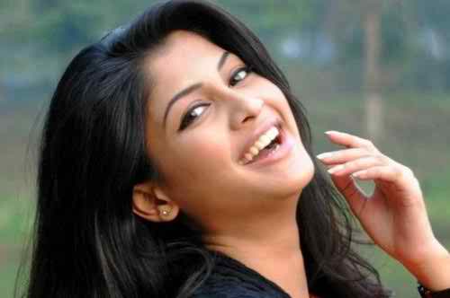 চুল তারাতারি বৃদ্ধি এবং খুশকি মুক্ত ঝলমলে চুল চান?