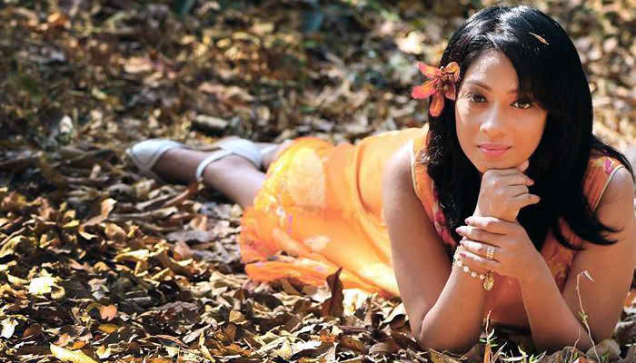 গানে গানে শুরু ‘আমি সুচিত্রা নই’