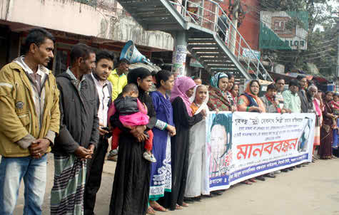 মুন্নীর মুখোমুখি ছয় সাংবাদিক