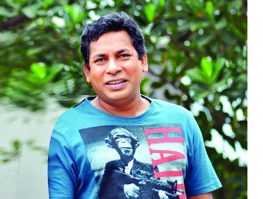 কাহিনি বদলে দিলেন মোশাররফ করিম