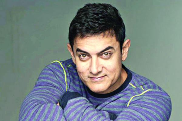 হাজার কিলোমিটার হাঁটলেন আমির
