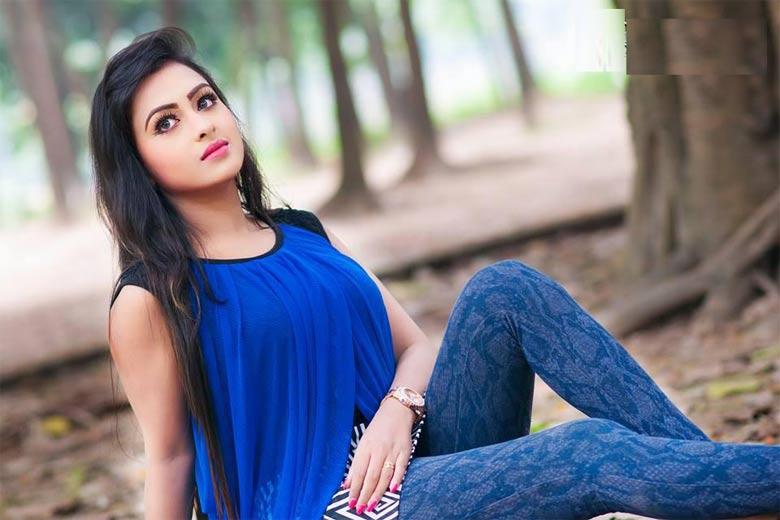 অভিষেকের পরই নতুন দুই ছবি