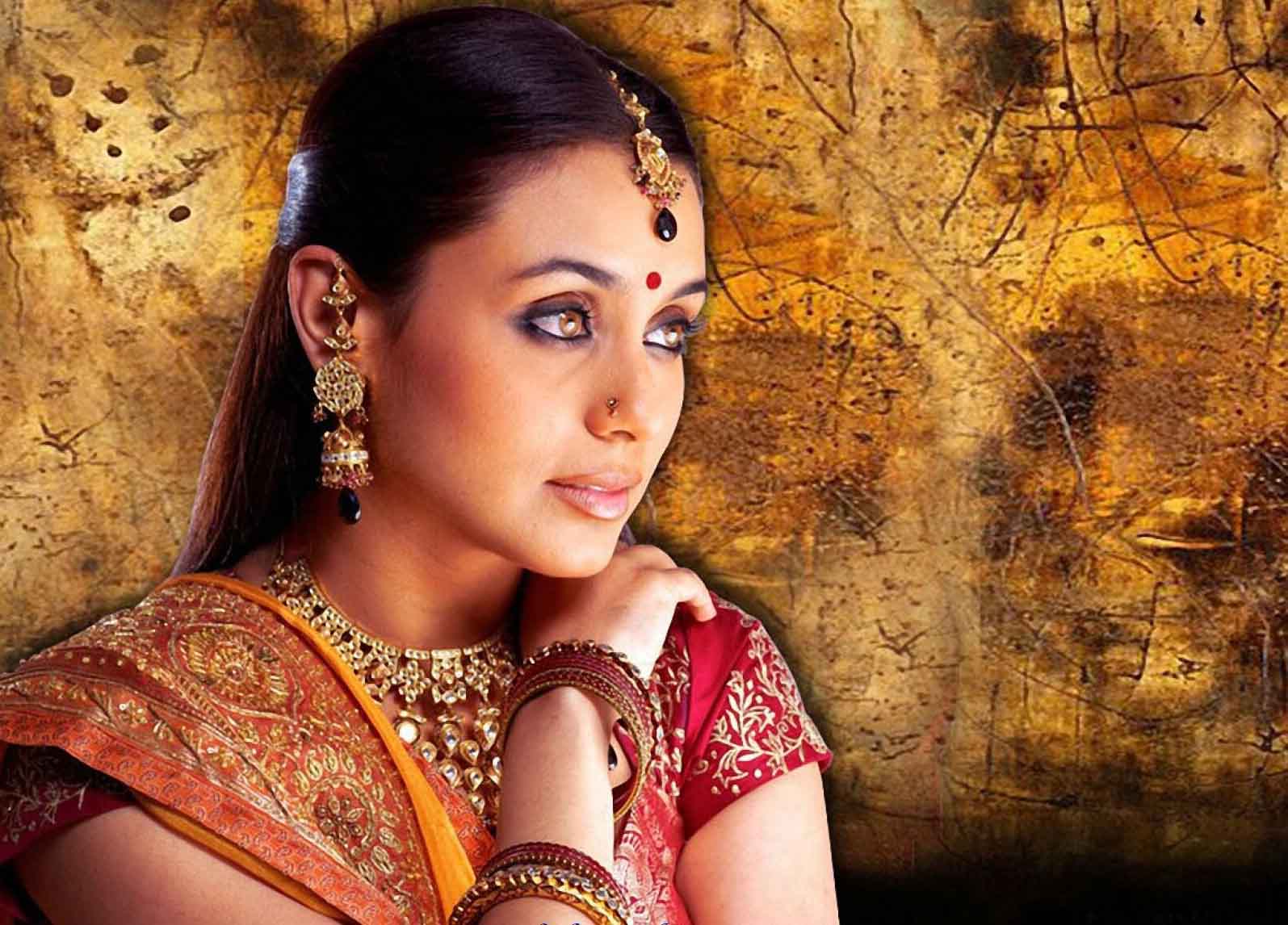 এই রানিকে দেখে চিনতেই পারবেন না!