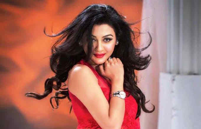 ৪৩ বছরে পা দিলেন জয়া?