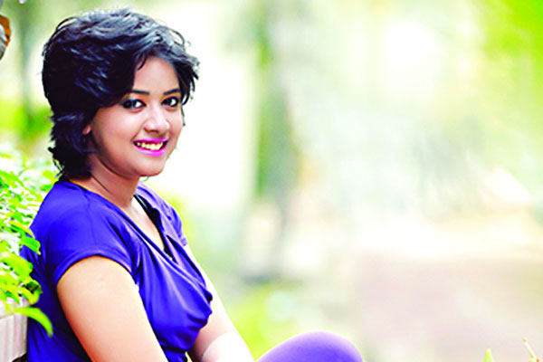 চাঁদরাতে ঐশী