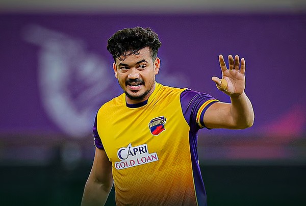 তাসকিনের জোড়া উইকেট, তবু পরাজয় এড়াতে পারল না দল