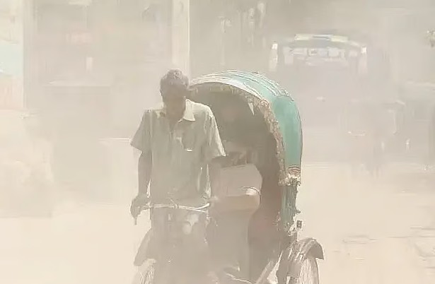 অস্বাস্থ্যকর বায়ুতে শুরু ঢাকার নতুন বছর, ৫ স্থানে তীব্র দূষণ