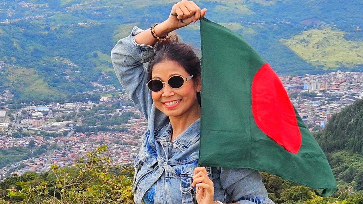 বাংলাদেশের গর্ব ১৮৪ দেশ ভ্রমণ নাজমুন নাহারের