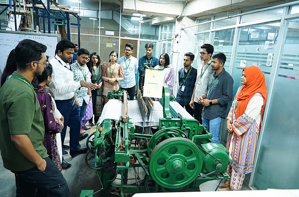 টেক্সটাইল ইঞ্জিনিয়ারিংয়ে পড়াশোনার সুযোগ ও ক্যারিয়ার সম্ভাবনা