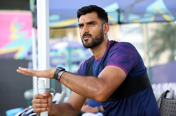 আইসিসিতে নজর পাকিস্তানি বংশোদ্ভূত শরীফের ভিসা নিয়ে স্কটল্যান্ডের উদ্বেগ