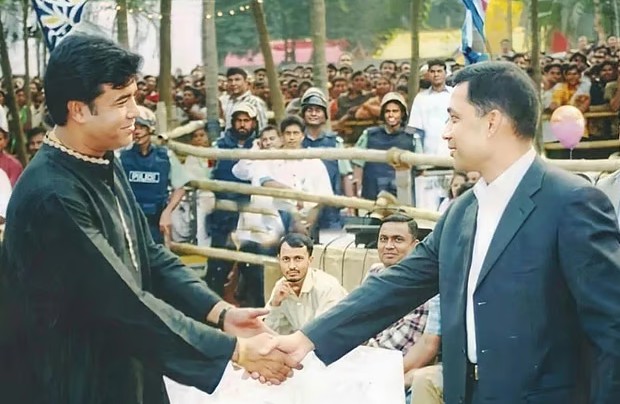 ভাইরাল সেই ছবি, তারেক রহমান ও মান্নার মধ্যে কী কথা