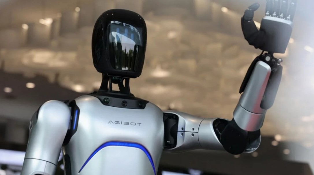 চীনের জনসংখ্যা সংকট মোকাবেলায় রোবট প্রযুক্তি