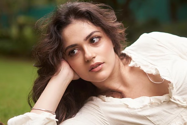 হঠাৎ বিতর্কের ঝড়ে ‘সাইয়ারা’ নায়িকা—ঘটনার আসল রহস্য কী