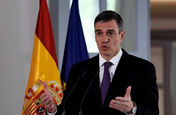 স্পেনে বাংলাদেশিসহ প্রায় ৫ লাখ নথিহীন অভিবাসীর বৈধ হওয়ার সুযোগ তৈরি হয়েছে।