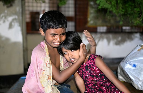 বাবার মৃত্যু বজ্রপাতে, দুই শিশুর আহাজারি হাসপাতালে