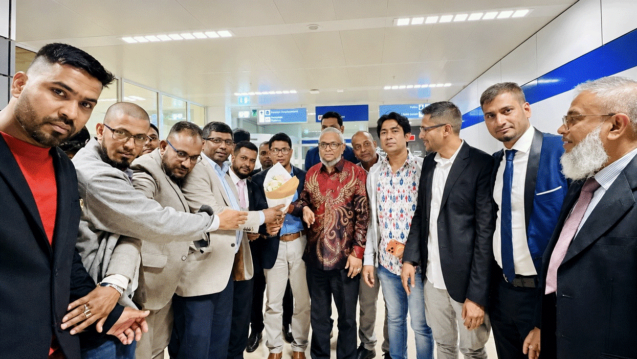 প্রবাসী কল্যাণ মন্ত্রীকে ফ্রান্স বিএনপির স্মারকলিপি প্রদান