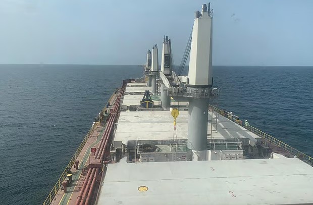 দীর্ঘ ১১৫ দিন পর হরমুজ পার হলো ‘বাংলার জয়যাত্রা’, ৩১ নাবিকের স্বস্তির নিশ্বাস