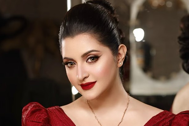 পরীমনির মজার প্রশ্ন ‘আমাকে বিয়ে দিতে চান, না চান না’