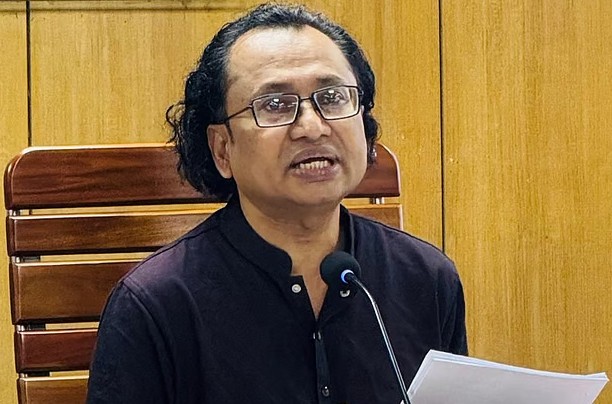 হাসিনার ফেরা নিয়ে প্রস্তুত সরকার, বললেন উপদেষ্টা