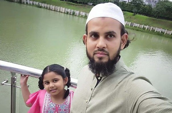 মায়ের পর বাবাকেও হারাল ৯ বছরের আরফা, ডেঙ্গু কেড়ে নিল মাথার ছাদ