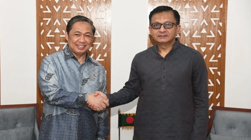 বাণিজ্য ১০ বিলিয়ন ডলারে নিতে চায় বাংলাদেশ-ইন্দোনেশিয়া